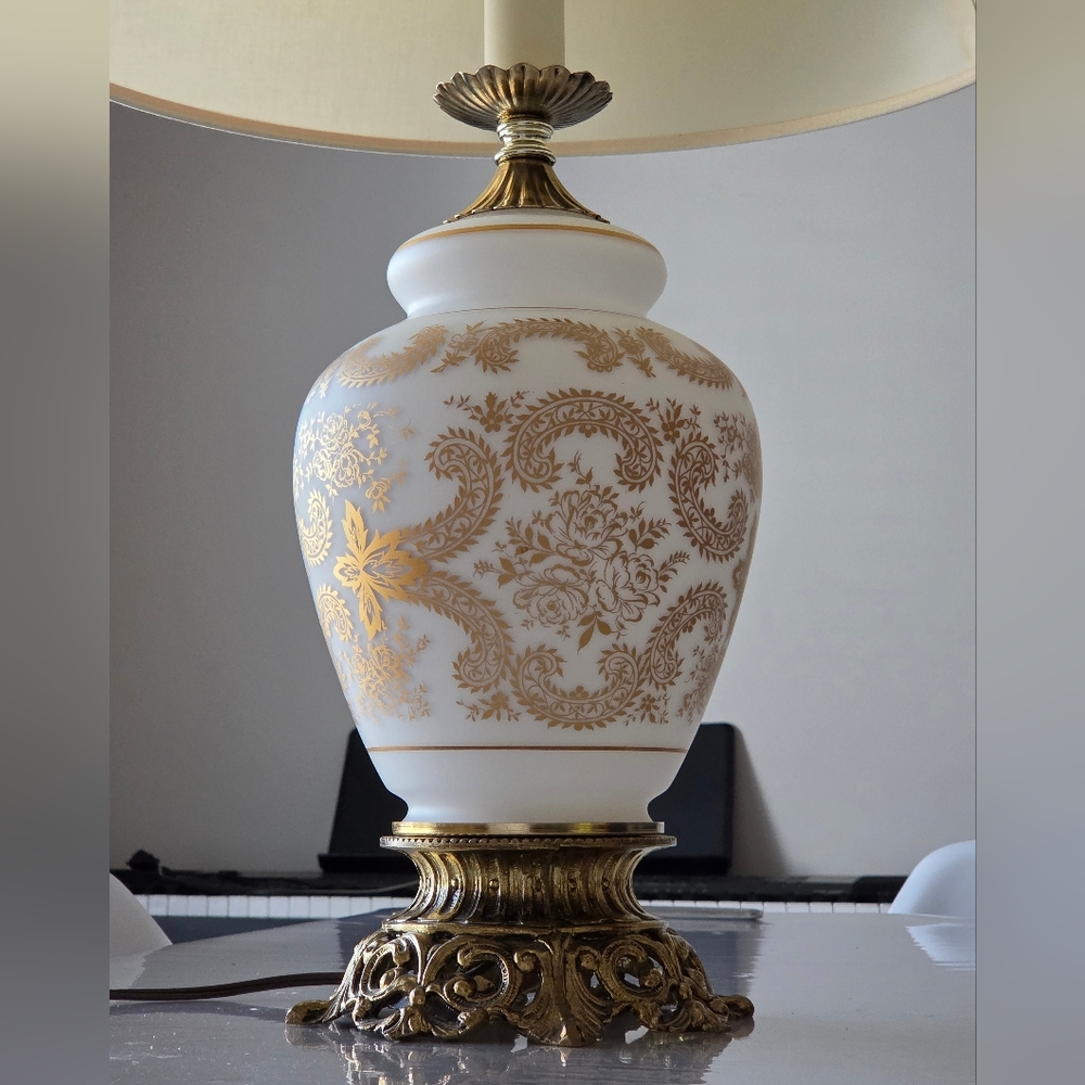 Vintage 27" Hollywood Regency Gilt Milk Glass Table Lamp - Near Mint Condition